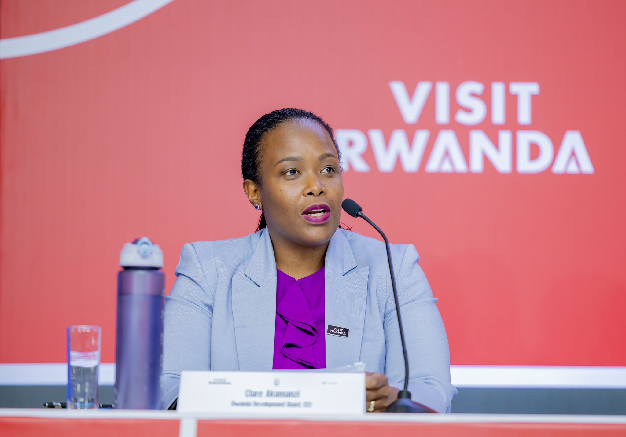 Umunyarwandakazi Clare AKAMANZI watorewe kuba umuyobozi wa NBA Africa ni muntu ki?